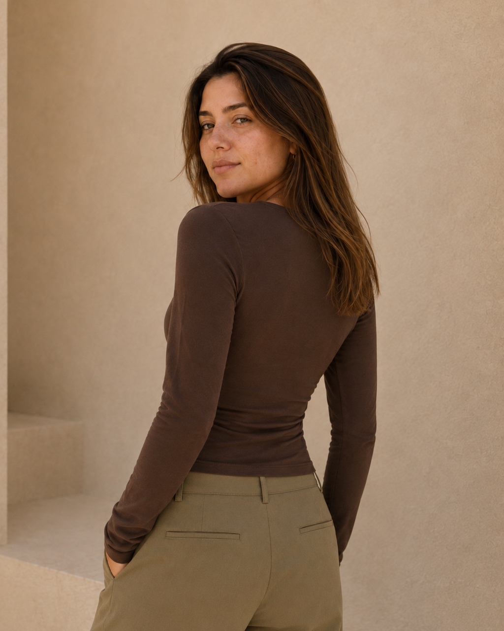 Camiseta Aura color Coffee, vista trasera